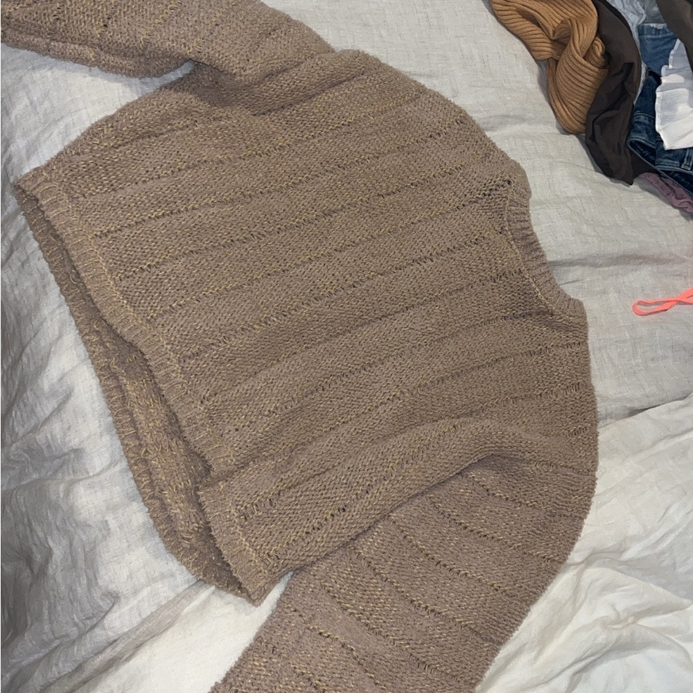 Cropped sweater